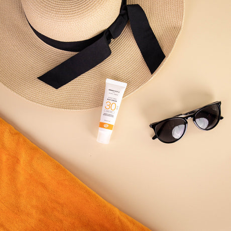 Green People Sun Cream Scent Free Body SPF30 30ml - Free with £60 Spend - mypure.co.uk