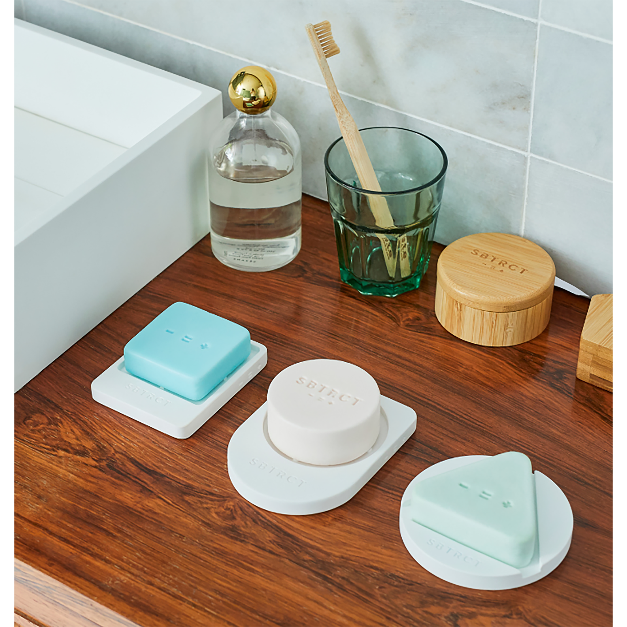 White Diatomite Dish for Gentle Foaming Cleanser