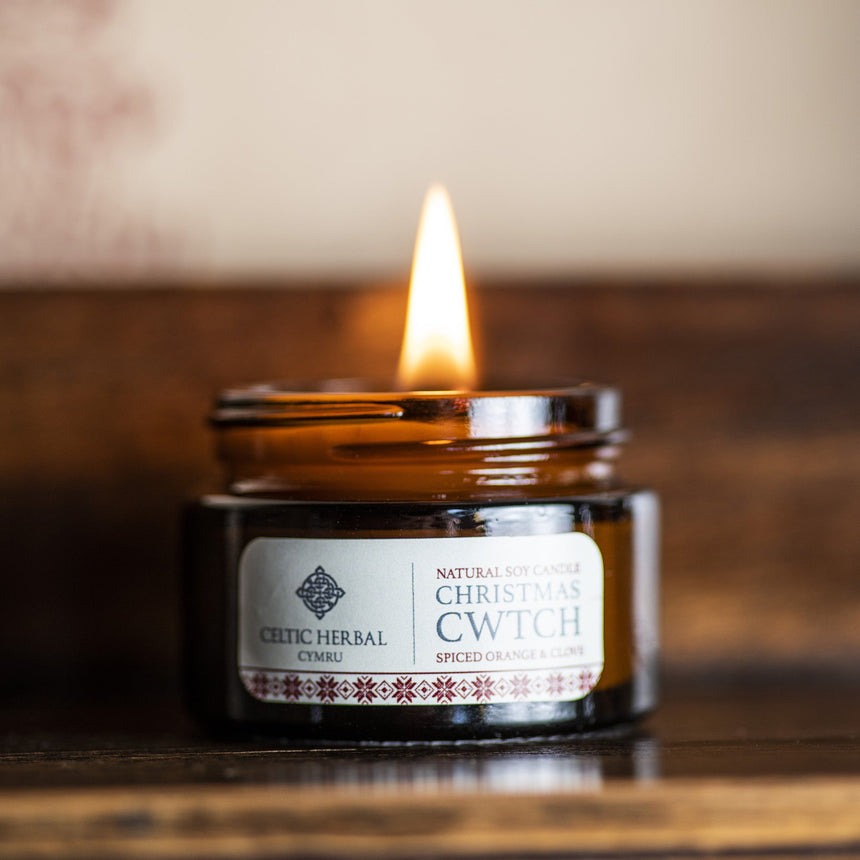 Christmas Cwtch | Soy Candle with Spiced Orange & Clove