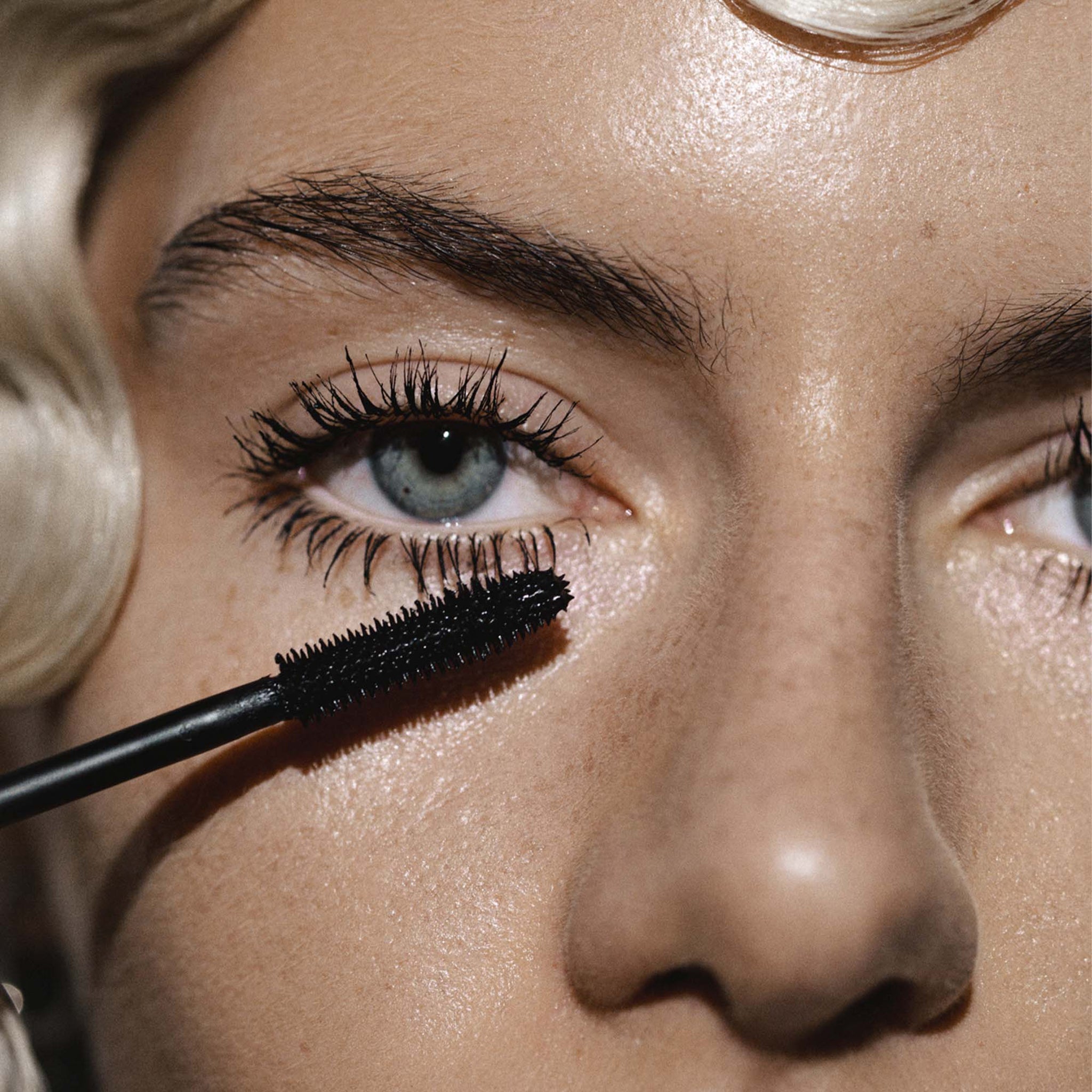 DEEP MATTER | Bold Volume Mascara